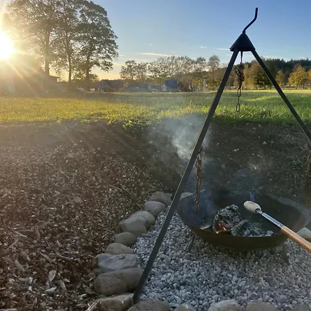 Luksus Skurvogn Med Udespa Og Udsigt Til Dyr, Skov Og * Ulstrup (Randers, Midtjylland)